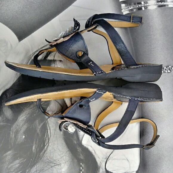 KHRIO Leather Sandals   - Picture 4 of 6